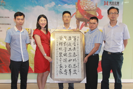 通過澤亞的輔導(dǎo)，英姿麗人實現(xiàn)了從管理粗放到規(guī)范化管理的飛躍